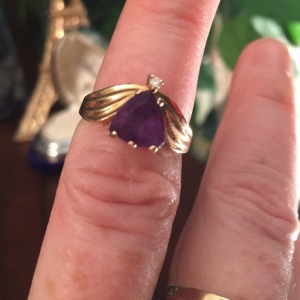 10k Gold Trillion cut Amethyst & Diamond ring