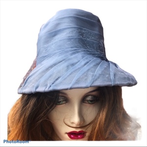 Vintage 1960s blue hat simply beautiful