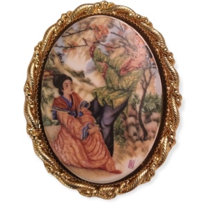 Ceramic Cameo asian geisha scene pendant