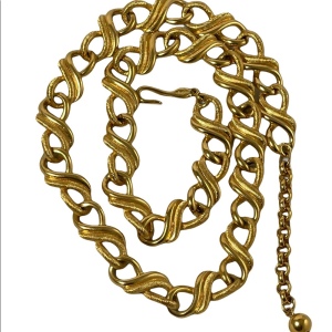 Stunning high lustre gold finish Napier Fancy necklace