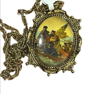 Vintage Colonial scene Large cameo pendant necklace