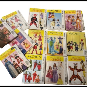 - LOT of 13 pcs Uncut sewing patterns Childrens halloween costumes