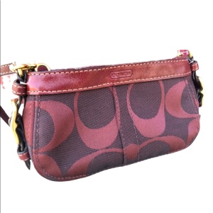 - NWT Coach wristlet Brown / burgundy Beautiful!