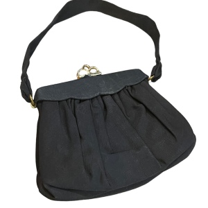 Vintage 1940s Mini wristlet sateen black