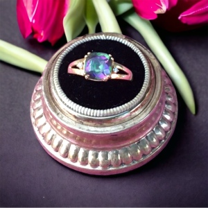 10k gold mystic Topaz & diamond ring