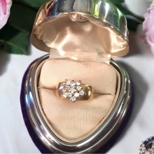 14k Gold Diamond cluster ring w/ appraisal Vintage