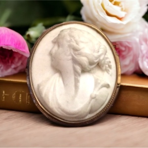 Antique Victorian Lava Cameo TLC Gold