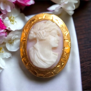 💗 10k GOLD Victorian Antique Shell Cameo brooch 💗