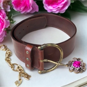 💗 SALE 💗 Kudos leather tan belt sz 32 distressed