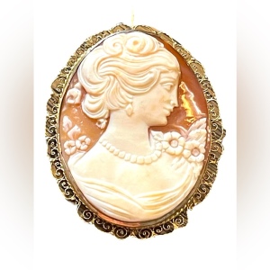 Vintage 1960s 375 9k gold Hand carved Sardonyx Shell Euro Italy Cameo Large