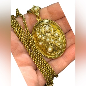 1928 Gold finish fancy Victorian Revival large locket 30” necklace