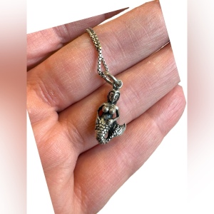 So cute sterling silver mermaid pendant necklace 925 box chain