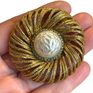 Stunning rare CAPRI brushed gold plt Faux pearl swirl textured flower brooch