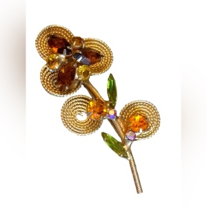 Vintage gold finish amber crystal flower brooch