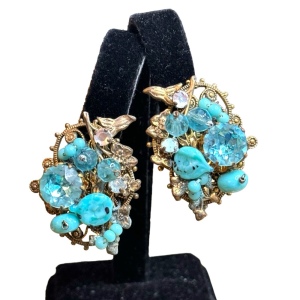 Unsigned Miriam Haskell mid century glass & crystal blue fancy clip on earrings