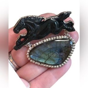 Sajen Bali galloping horse labradorite sterling silver 925 fancy pendant brooch