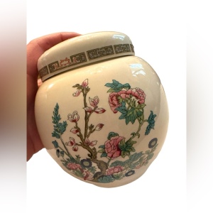 Vintage Sadler England floral lidded trinket jar flowers