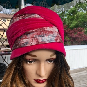 VinTage 1950s turban style hat velvet fuscia