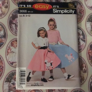 Simplicity Sewing pattern girls costume sock hop