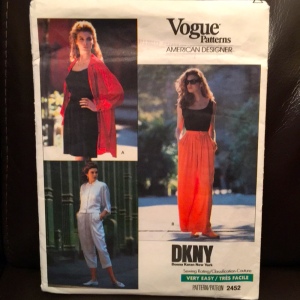 Vintage Vogue Sewing pattern 12-14 Pants shorts