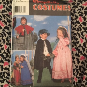 Simplicity Sewing pattern Uncut child costume