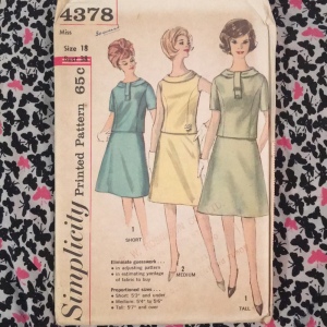 VTG Simplicity Uncut Sewing pattern Misses dress