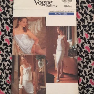 Vogue UNCUT Sewing pattern Camisole Slip panties