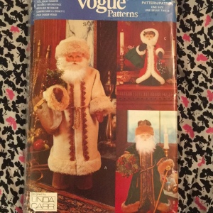 VOGUE Uncut sewing pattern Father christmas