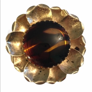 Vintage resin gold 1960s Flower brooch