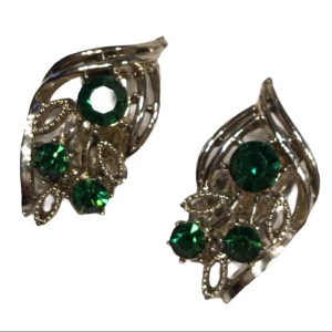 Vintage green crystal clip on earrings