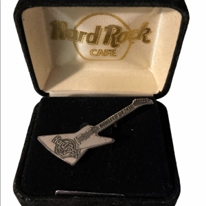 Sterling silver Hard Rock cafe brooch Guitar