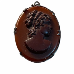 VTG sterling silver encased resin cameo pendant