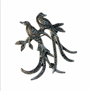 Vintage Goldcrest marcasite bird brooch