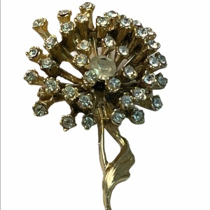 Vintage crystal flower brooch gold