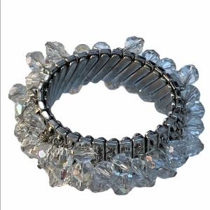 Vintage Silver finish expandible crystal bracelet