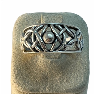 Sterling silver 925 celtic design ring 6.5