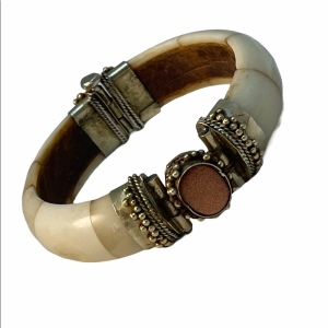 Vintage gold stone & bovine bone Balanesian bangle