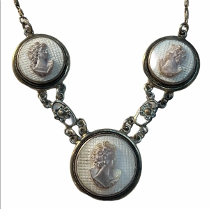 Sterling silver shell Cameo necklace Vintage C1950