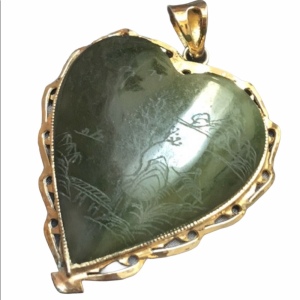 VTG Sterling 925 Jade Siam etched heart pendant