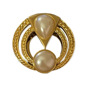 Magestic gold faux pearl round ornate scarf clip