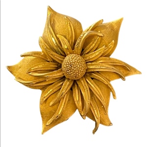 Vintage Brushed gold flower brooch Beautiful