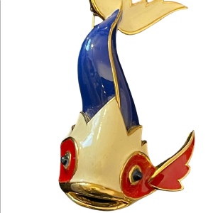 Stunny playful nautical color red white blue gold crystal eyes fish brooch