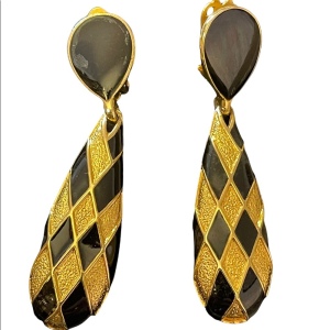 Fancy ornate gold finiah with black enamel dangle earrings clip ons