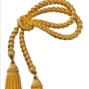 Vintage gold finish dancy rope with tassel dangle brooch