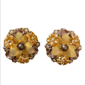 Beau jewels Fancy ornate flower crystal gold finish clip on earrings