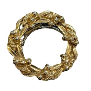 Vintage gold antiqued finish wreath flower scarf clip