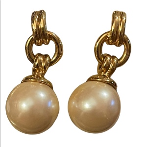 Chunky 1980s large faux pearl ball with gold finish dangle pierced earrings