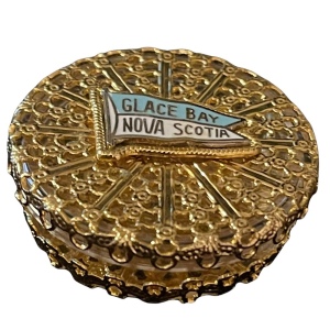 Vintage gold filegree BNIB pill box Nova Scotia Glace bay souvenier