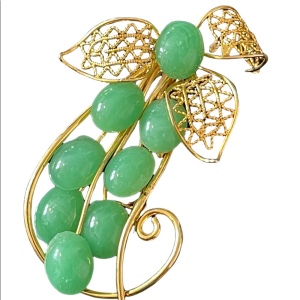 Vintage Faux Jade gold finish flower leaf brooch