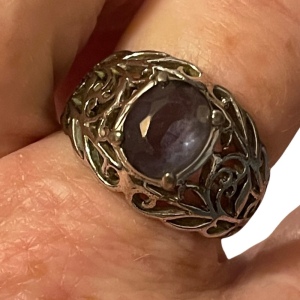 Sterling silver blueish purple stone crystal ring 925